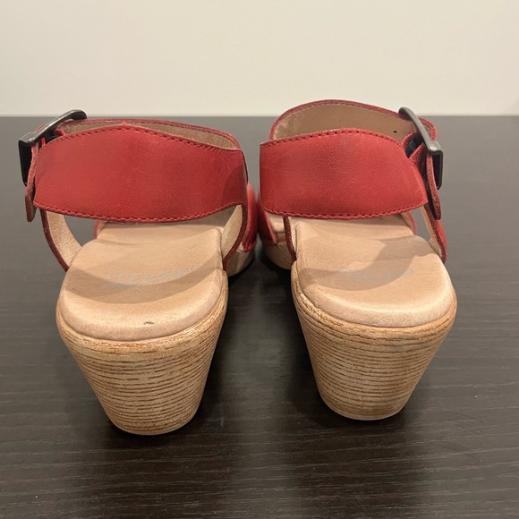 Dansko Women's Trinity Sandal Cayenne Red Comfort Size EU 38/ US 7.5-8 - Picture 7 of 12